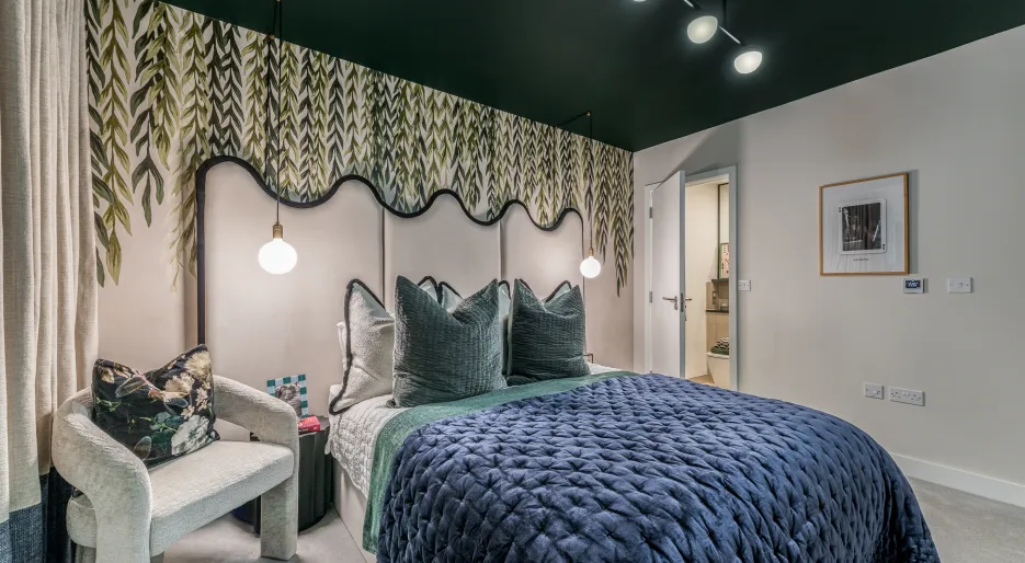 Dagenham Green 2 bed show apartment